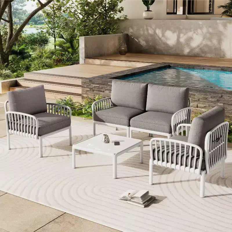 4-teiliges/6-teiliges modernes Gartenmöbel-Set mit quadratischem Couchtisch, Patio-Sitzgruppe mit wasserdichten Kissen, Schwarz/Weiß – ModernLuxe
