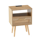 15.75Tavolino in Rattan con Prese di Corrente e Porte USBComodino moderno con cassetto e gambe in legno massello,tavolino da salotto